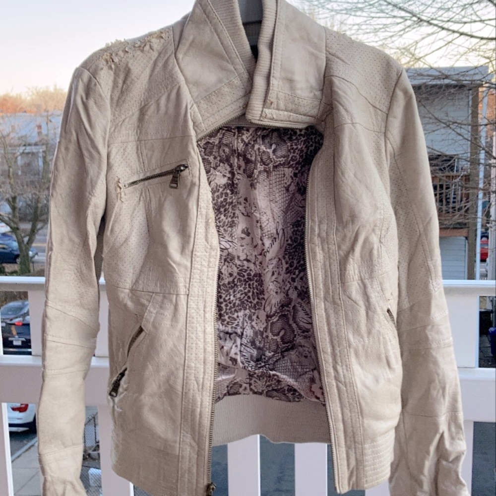 Guess cream distressed Moto/bomber pleather jacket
